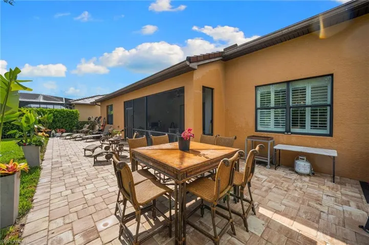 16213 Camden Lakes Cir, Naples, Florida 34110