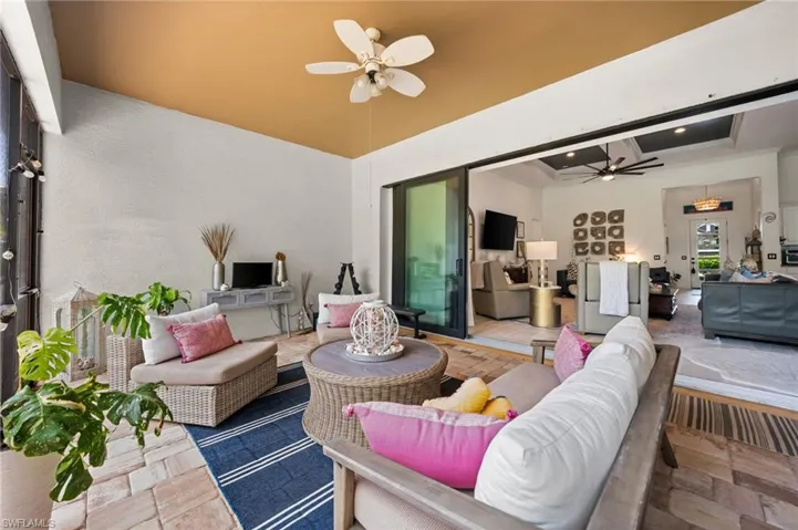 16213 Camden Lakes Cir, Naples, Florida 34110
