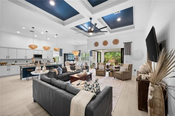 16213 Camden Lakes Cir, Naples, Florida 34110
