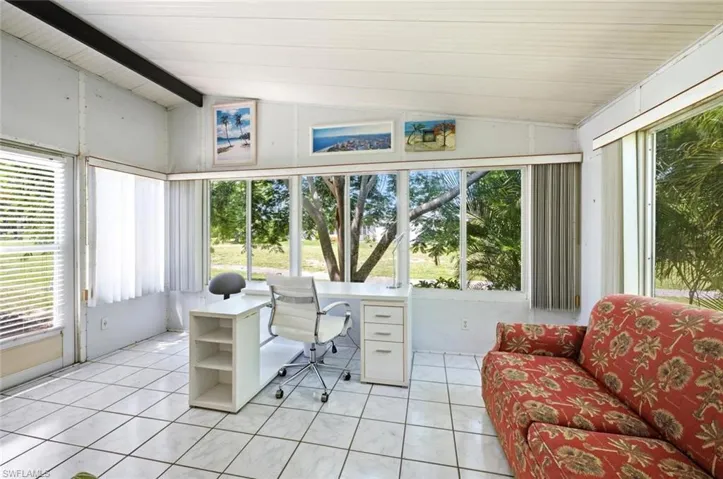 621 Charlemagne Blvd, Naples, Florida 34112
