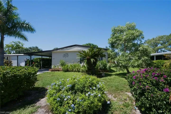 621 Charlemagne Blvd, Naples, Florida 34112