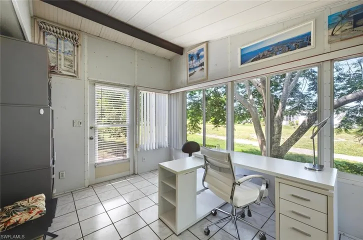 621 Charlemagne Blvd, Naples, Florida 34112