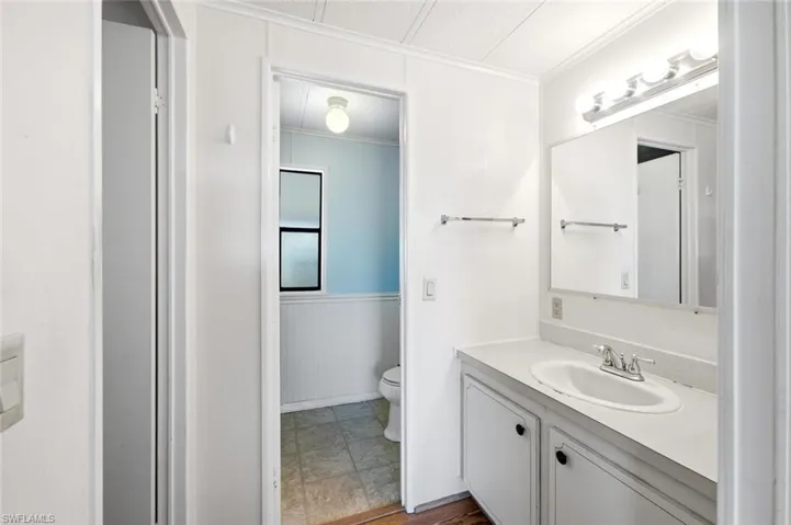 621 Charlemagne Blvd, Naples, Florida 34112