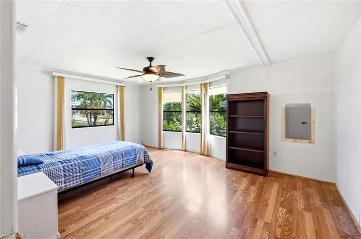 621 Charlemagne Blvd, Naples, Florida 34112