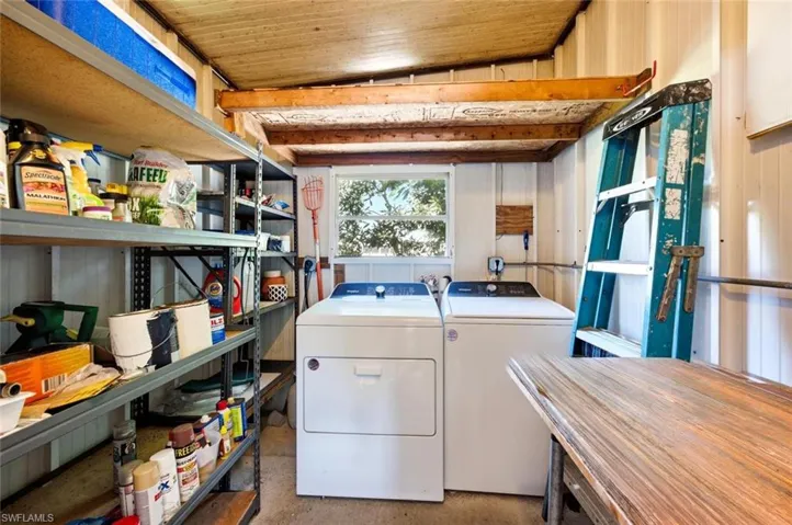 621 Charlemagne Blvd, Naples, Florida 34112