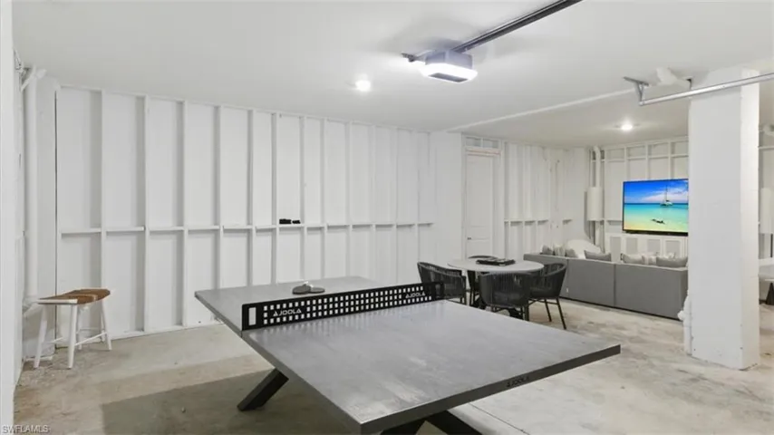 Garage / Game Room - Virtually Edited