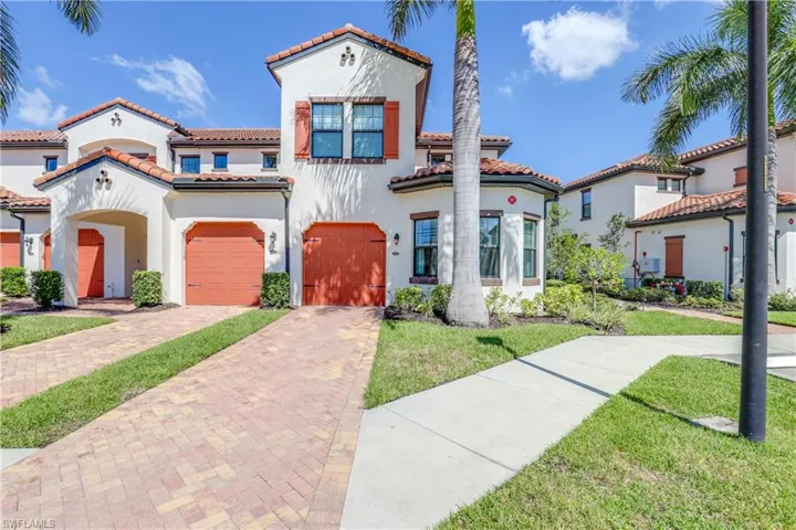 15145 Palmer Lake Cir 103, Naples, Florida 34109