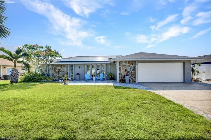 Welcome home to 6986 Kimberly Terrace!