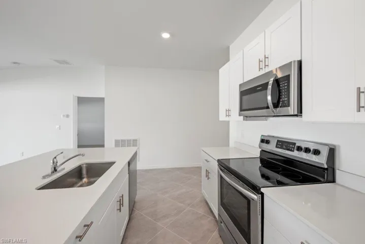4226 East Gator Cir, Cape Coral Fl 33993