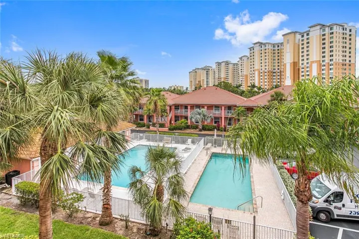 519 Roma Ct 306, Naples, Florida 34110