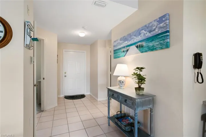 519 Roma Ct 306, Naples, Florida 34110
