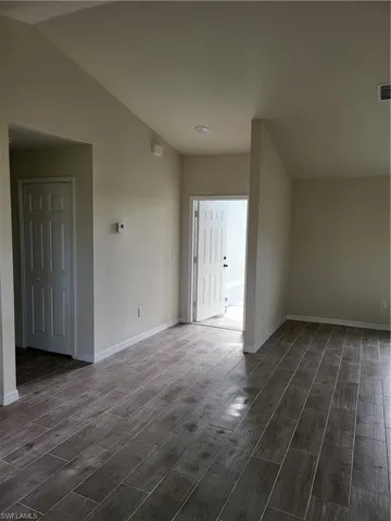 1714 Ne 10th Ln, Cape Coral, Florida 33909