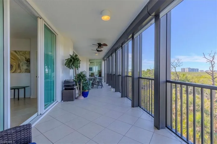 Large screened in lanai