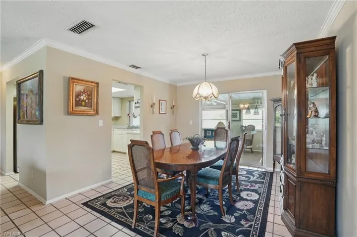 1303 SE 33rd  TER, Cape Coral, FL 33904