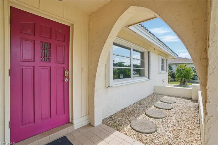 1303 SE 33rd  TER, Cape Coral, FL 33904