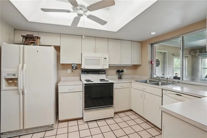 1303 SE 33rd  TER, Cape Coral, FL 33904