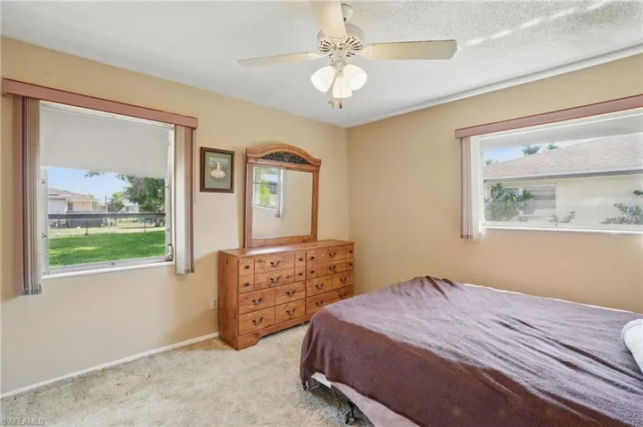 1303 SE 33rd  TER, Cape Coral, FL 33904