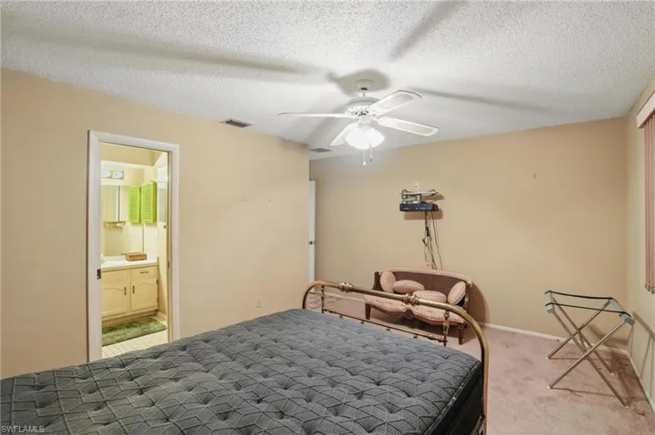 1303 SE 33rd  TER, Cape Coral, FL 33904