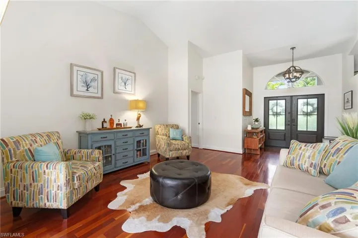 7021  Appleby  DR, Naples, FL 34104