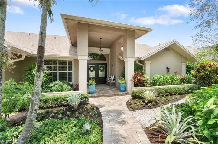 7021  Appleby  DR, Naples, FL 34104