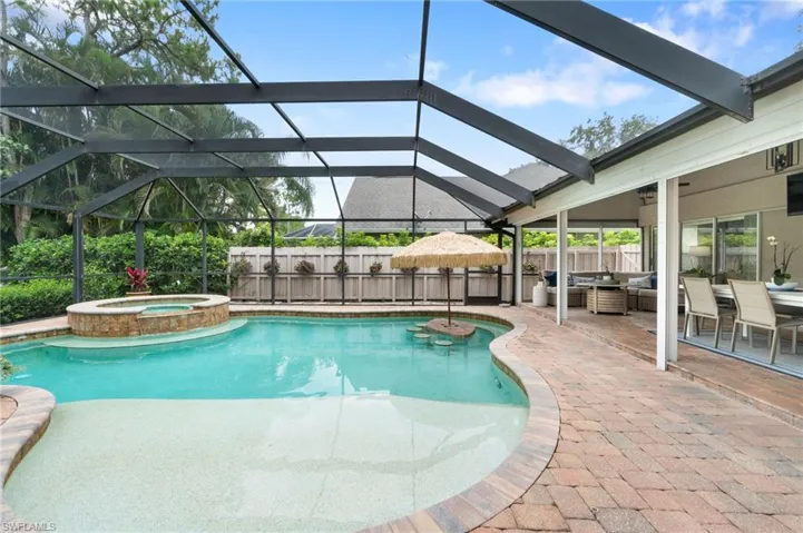 7021  Appleby  DR, Naples, FL 34104