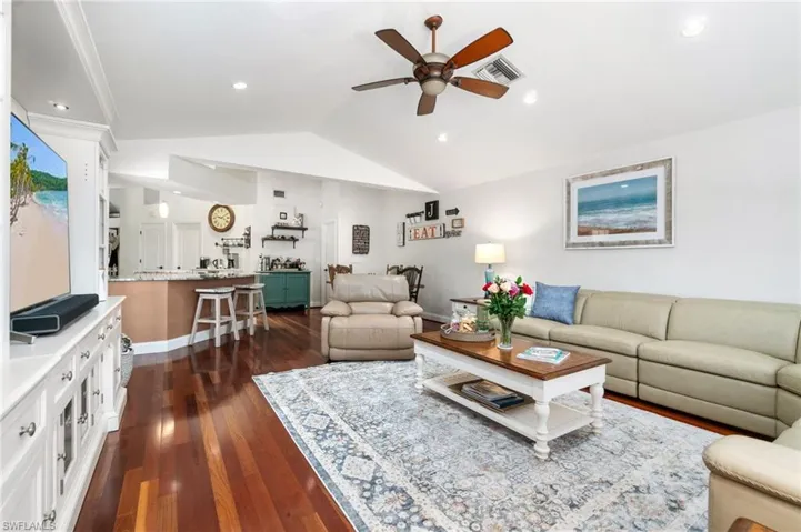 7021  Appleby  DR, Naples, FL 34104