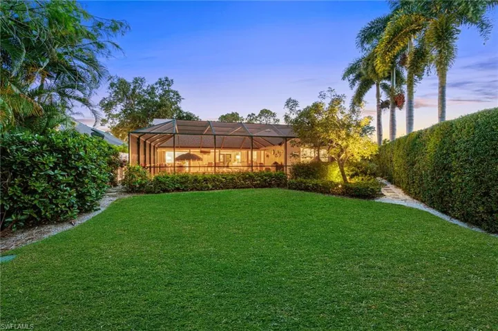 7021  Appleby  DR, Naples, FL 34104