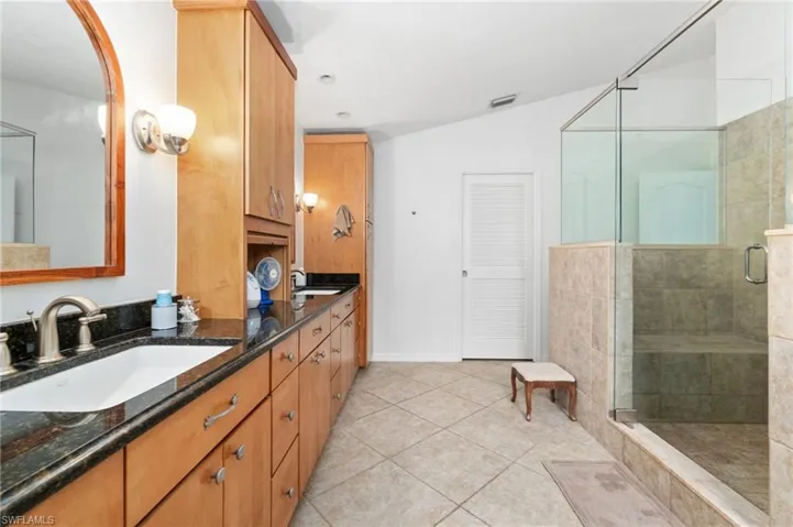 7021  Appleby  DR, Naples, FL 34104