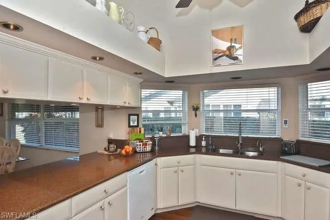 2301 Mcgregor Park Cir, Fort Myers, Florida 33908
