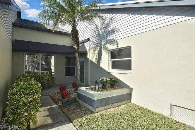 2301 Mcgregor Park Cir, Fort Myers, Florida 33908