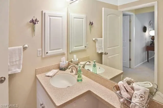 2301 Mcgregor Park Cir, Fort Myers, Florida 33908