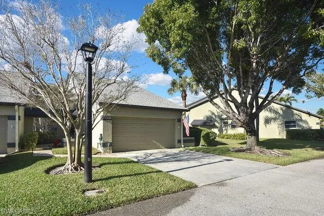 2301 Mcgregor Park Cir, Fort Myers, Florida 33908