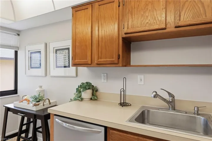 1526 Mainsail Dr 3, Naples, Florida 34114