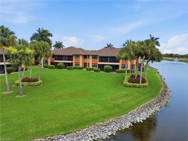 1526 Mainsail Dr 3, Naples, Florida 34114