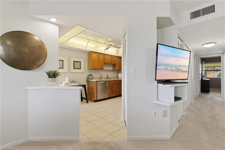 1526 Mainsail Dr 3, Naples, Florida 34114