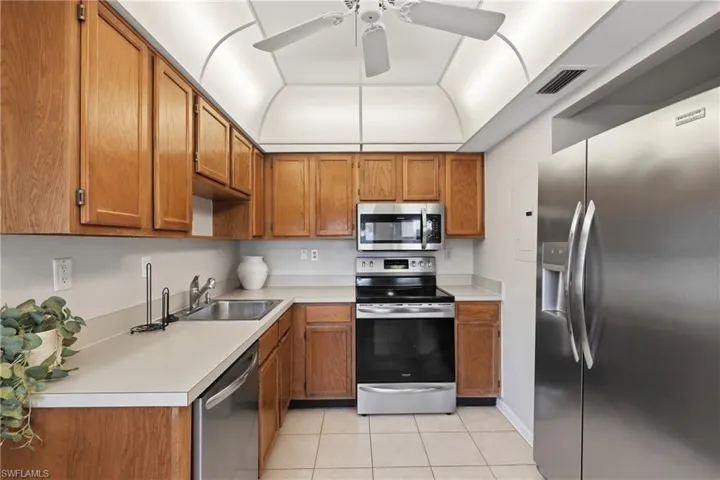 1526 Mainsail Dr 3, Naples, Florida 34114