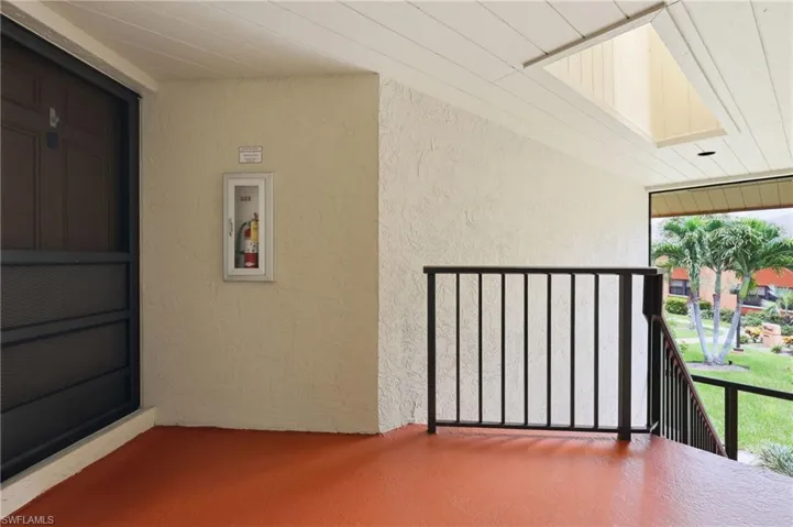 1526 Mainsail Dr 3, Naples, Florida 34114