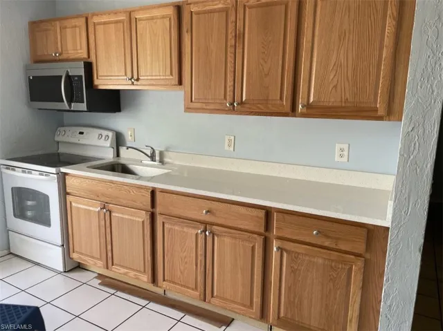 5455/5453  Third  AVE, Fort Myers, FL 33907