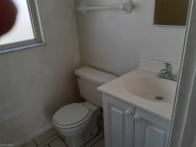 5455/5453  Third  AVE, Fort Myers, FL 33907