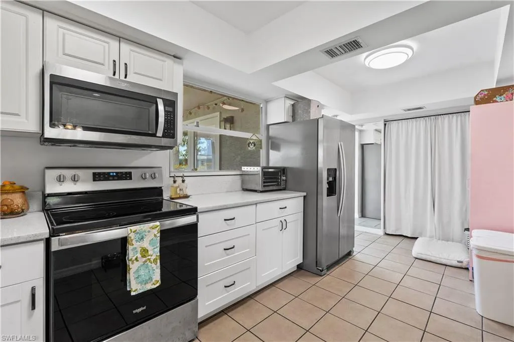 9948 Almetta AVE, Fort Myers, FL 33919,225063501