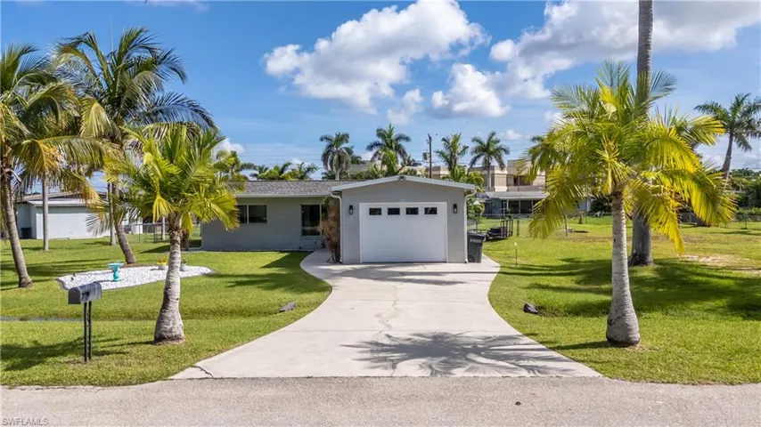 9948  Almetta  AVE, Fort Myers, FL 33919