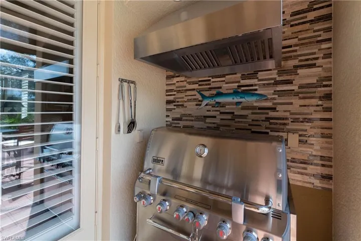 NEWER GAS GRILL