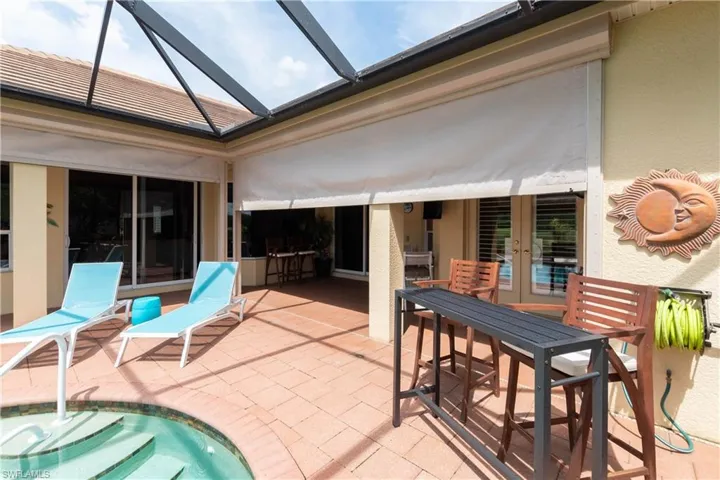 ELECTRIC HURRICANE SHUTTERS