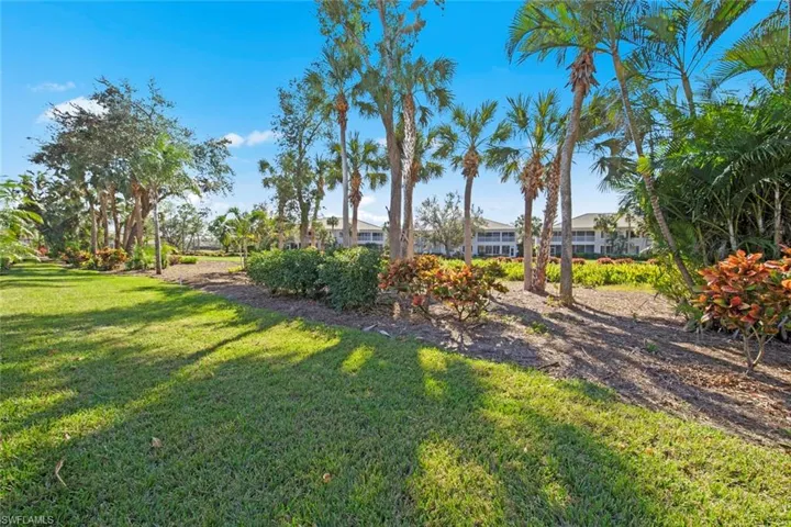 Looking to the left with additional buffer area between back yard and golf ourse