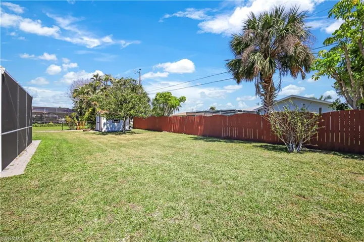 3741 SE 4th  AVE, Cape Coral, FL 33904
