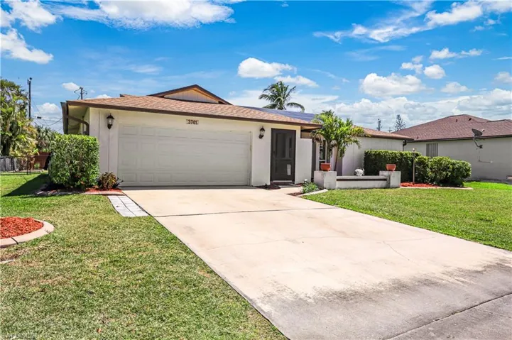 3741 SE 4th  AVE, Cape Coral, FL 33904