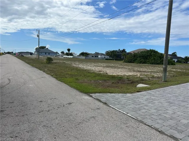 4215 NW 32nd LN, CAPE CORAL FL 33993
