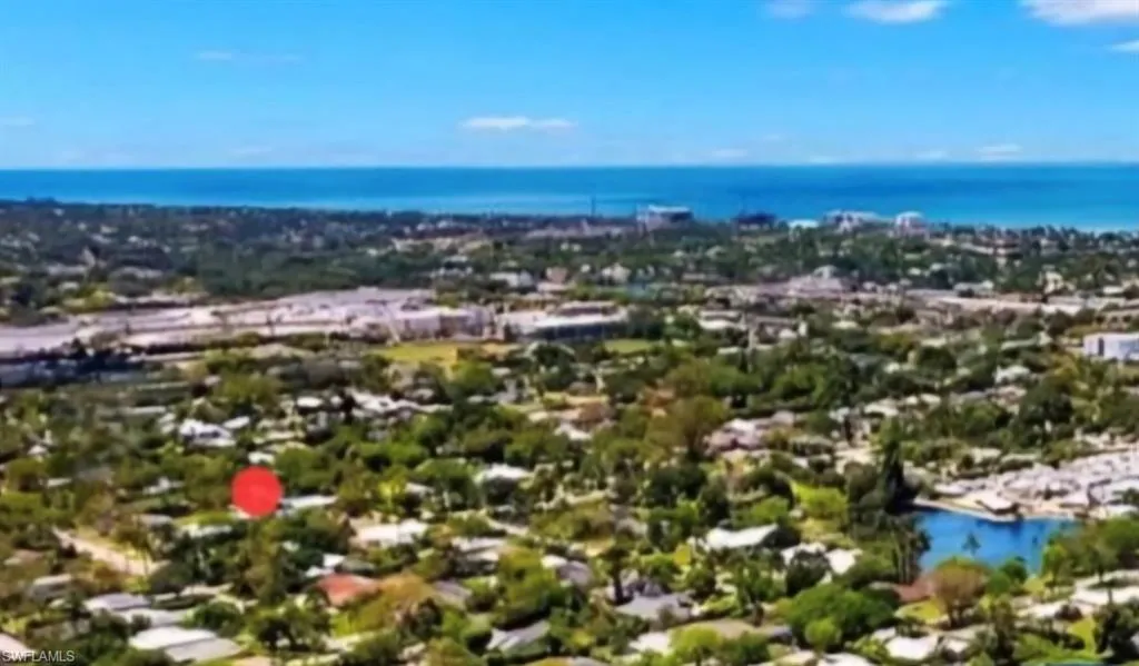 1260 26th AVE, Naples, FL 34103,225055952