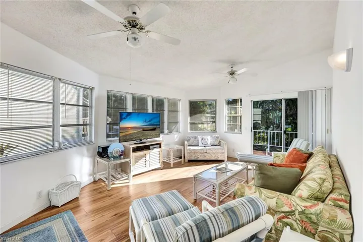 Sunroom with vaulted ceiling