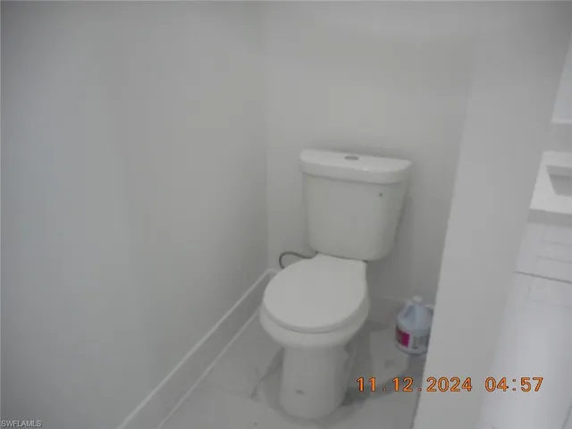 Master Bathroom toilet